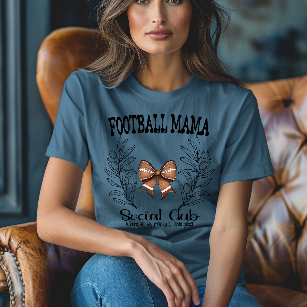Football Mama - Unisex T-Shirt